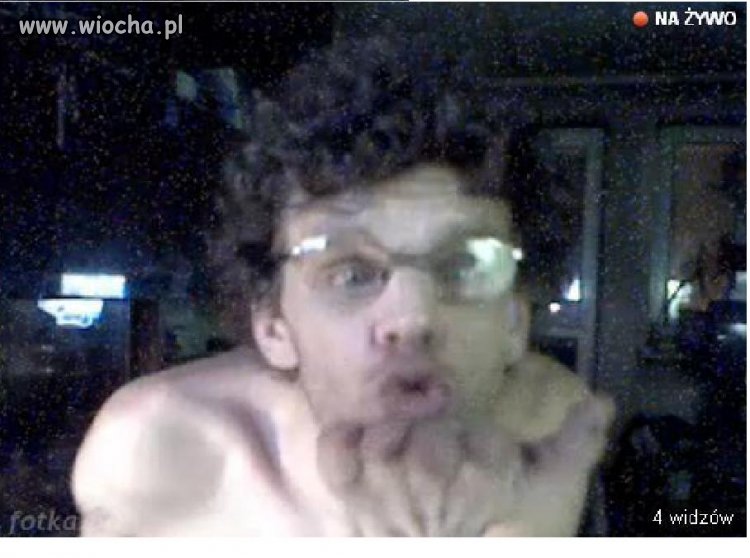 BENEK  TOBIE  DA  BUZIAKA  MMMUUUAAA