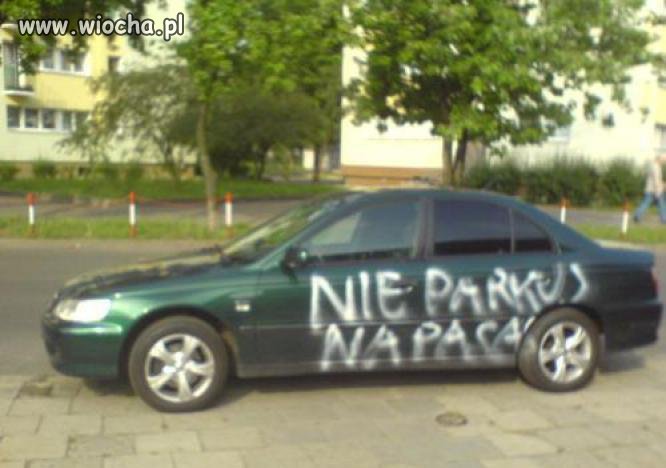 Czegoś to go nauczy 