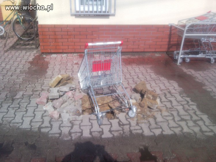 Tak się zabezpiecza wykopy 