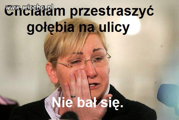 Biedna...