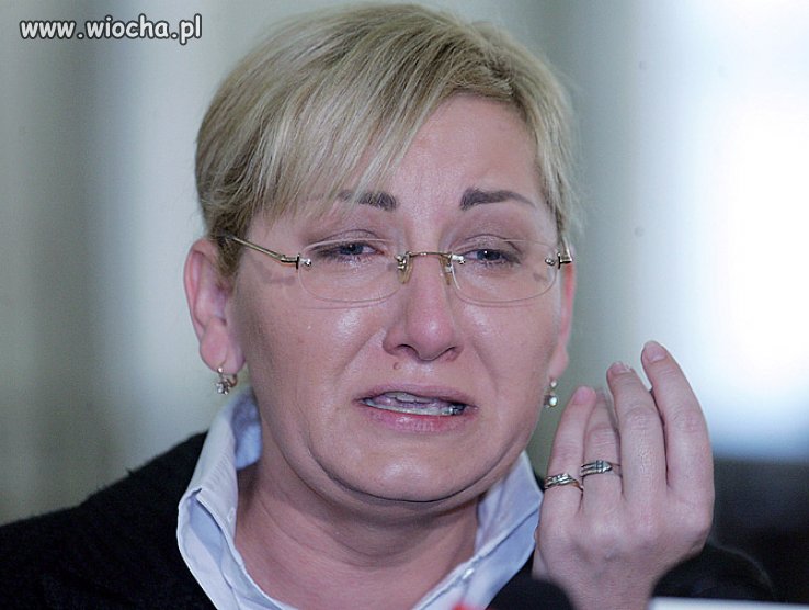 Ona powinna prowadzić marsz szmat