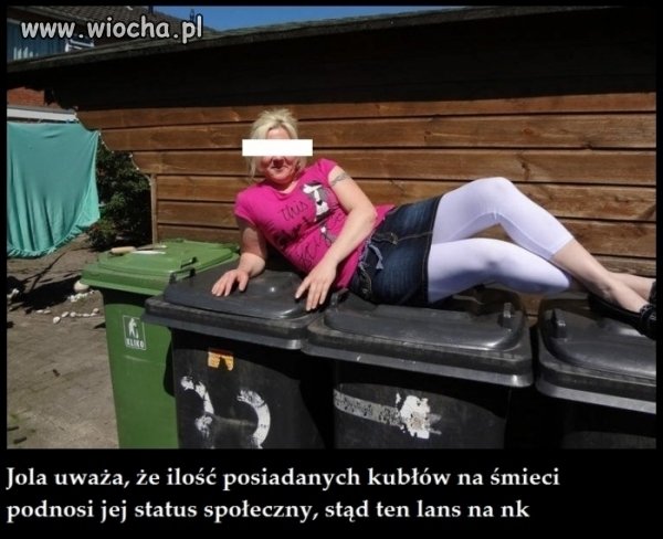 Ta pani myśli, że jest fajna