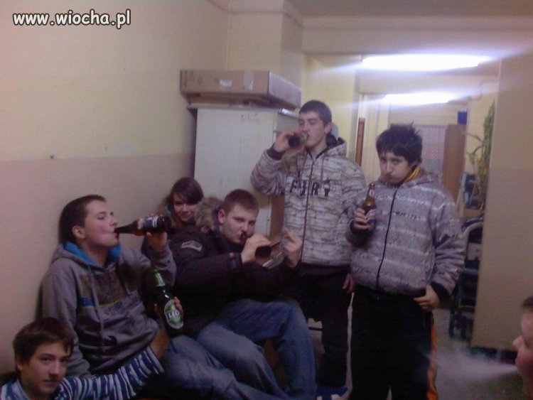 Gimnazjum atakuje