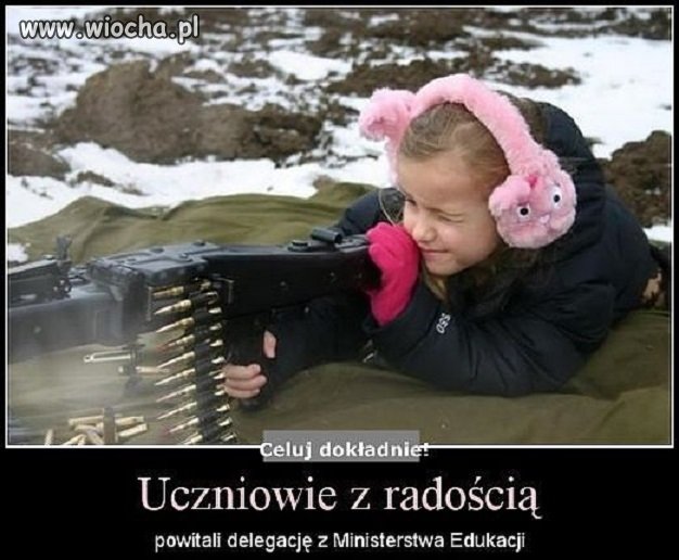 Kiedyś na szkołe kamieniami się rzucało