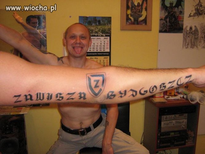 Tatuaż za piwo u szwagra a gratis nazi-debil.