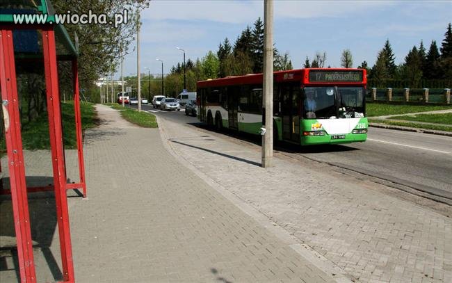 Przystanek autobusowy. Miasto Lublin.