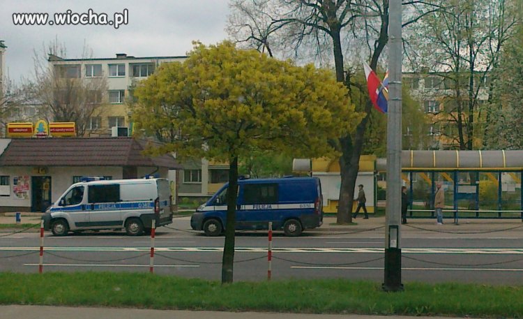Policja na zakupach w żabce 1maja2013r