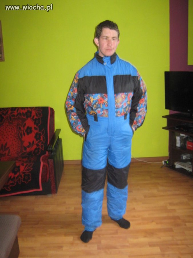 Kombinezon a pod zdjęciem... 