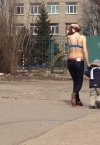 Wyszła na spacer 