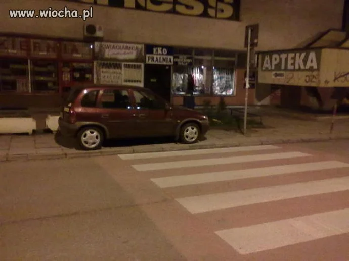 Ale kawałek na przejście zostawił