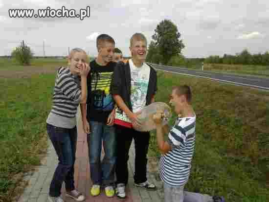 POMAGAM