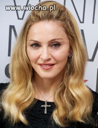 Ministra Sportu dała 6mln. religijnej aktywistce.