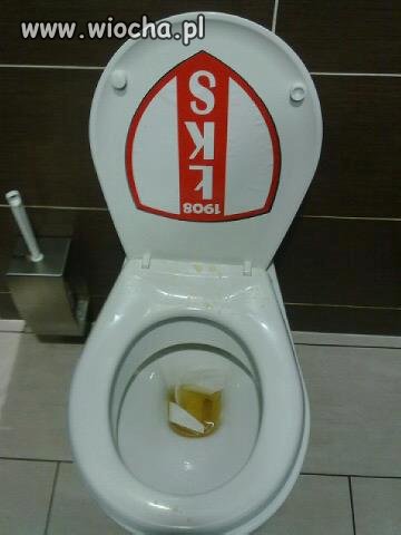 Oczernienie kibiców.