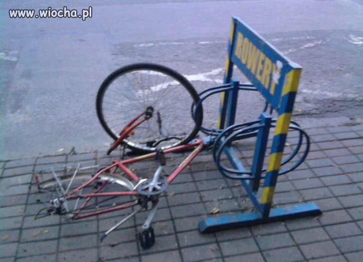 Przypięty tylko na chwilę...