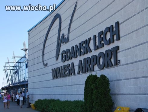 Lotnisko w Gdańsku prawdziwa wiocha.