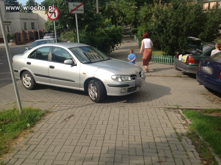 Kolejny mistrz parkowania 