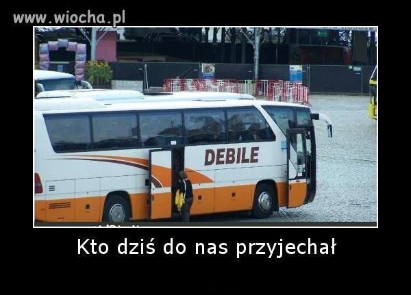 Autokar naszego rządu.