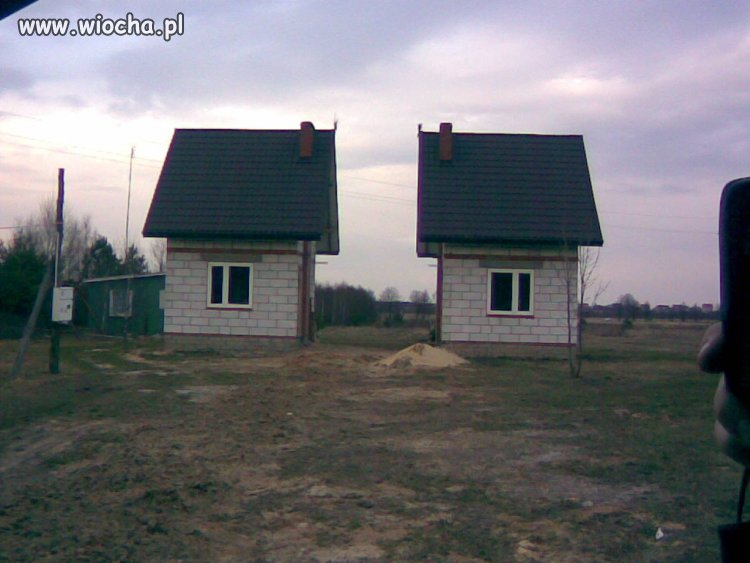 Jestem wesoły Romek, mam na przedmieściu domek..