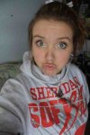 Typowy "duck face"
