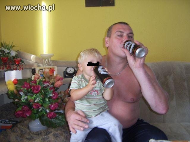 Pij synuś, pij...
