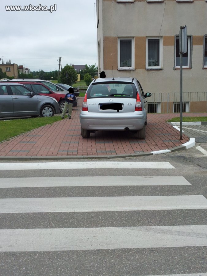 Mistrz parkowania...