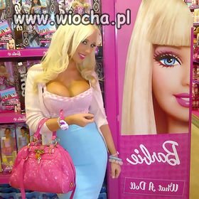 Żywa lalka Barbie?