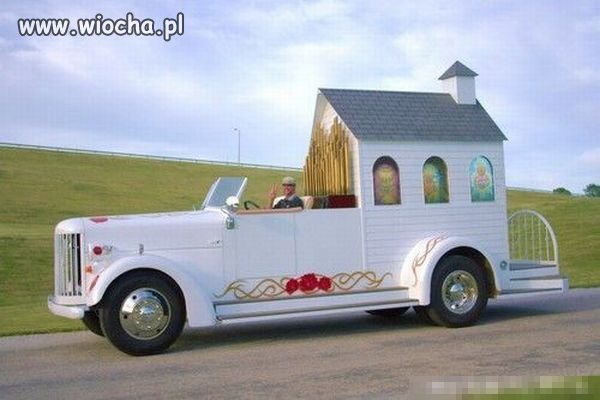 Samochodo-kaplica.