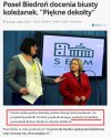Biedroń podziwia biusty posłanek.