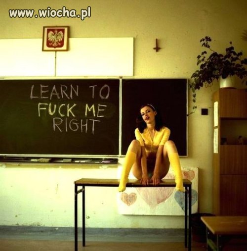 I jeszcze ten odwrócony krzyż na ścian