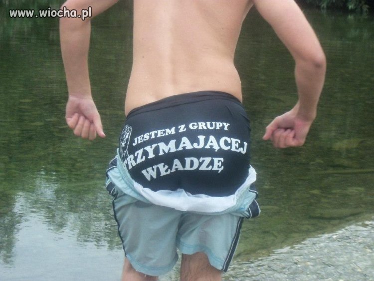 Trzymając władzę