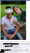 Nowa moda na zdjęcie z podpaską na twarzy