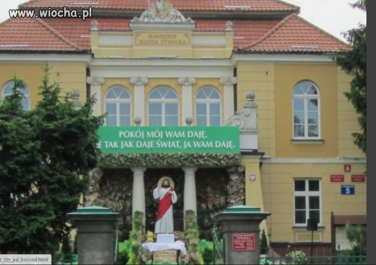 Jeszcze ratusz...czy już może kościół?