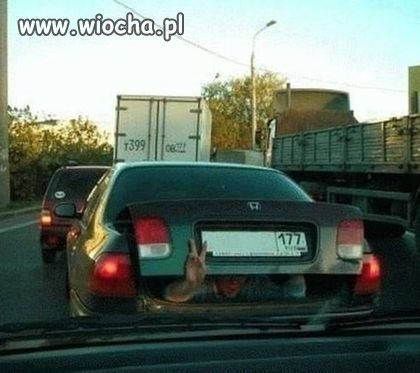 On chce pomocy?