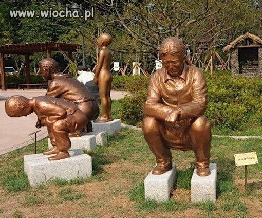 Pomnik czy debilna sztuka