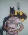Hmm... Batman, postrach złoczyńców z Gotham City.