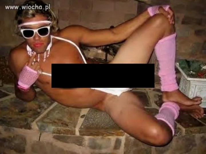Wybacz chłopcze, gdy się tak uśmiecham 