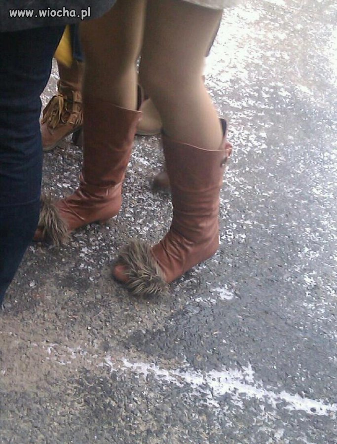 Włochate buty