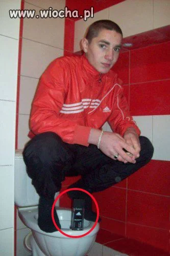 Miłośnik marki adidas...