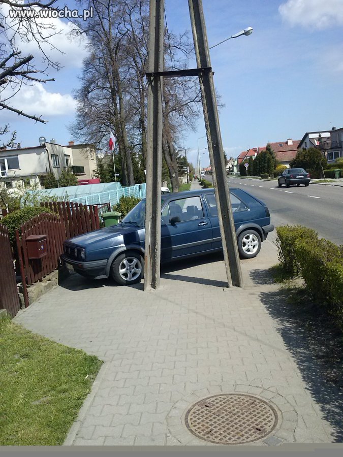 Auto stało tam tak przez 3 dni.