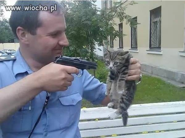 On jest Policjantem ...