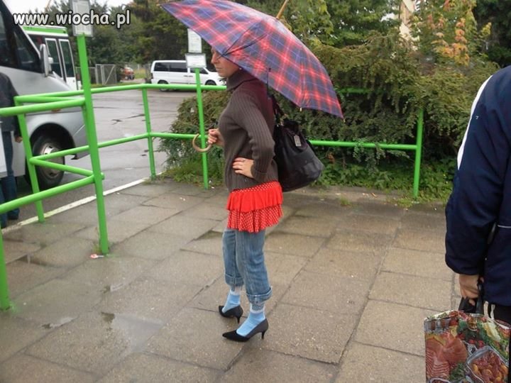 Przyciąga bardzo wzrok