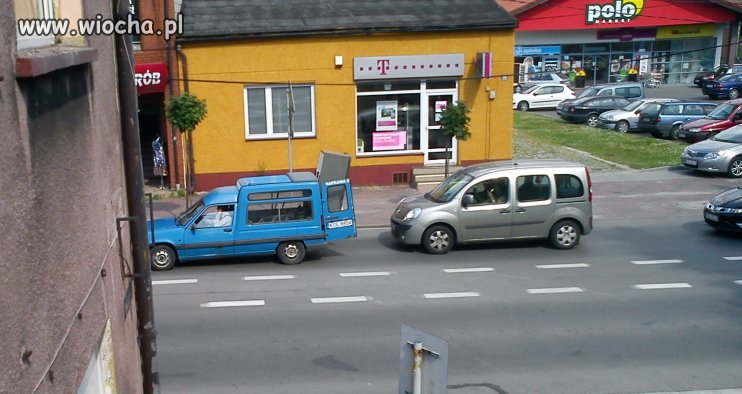 Nietypowy sposób na przewożenie lodówek