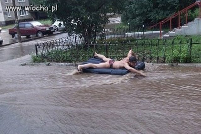 Brzydka pogoda, by jechać nad wodę