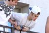 Bieber pluje na swoich fanów