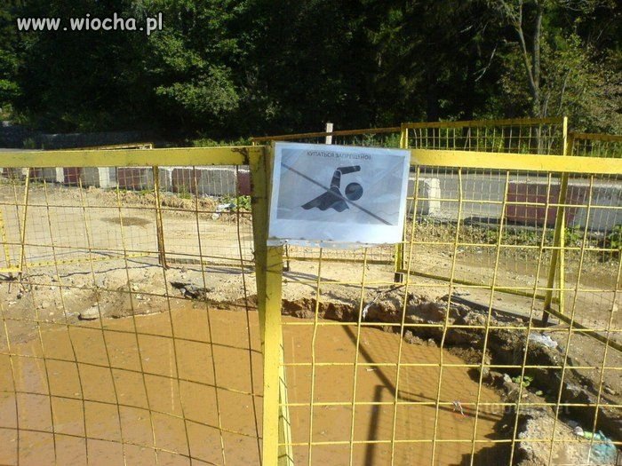 Tylko nurkować można.