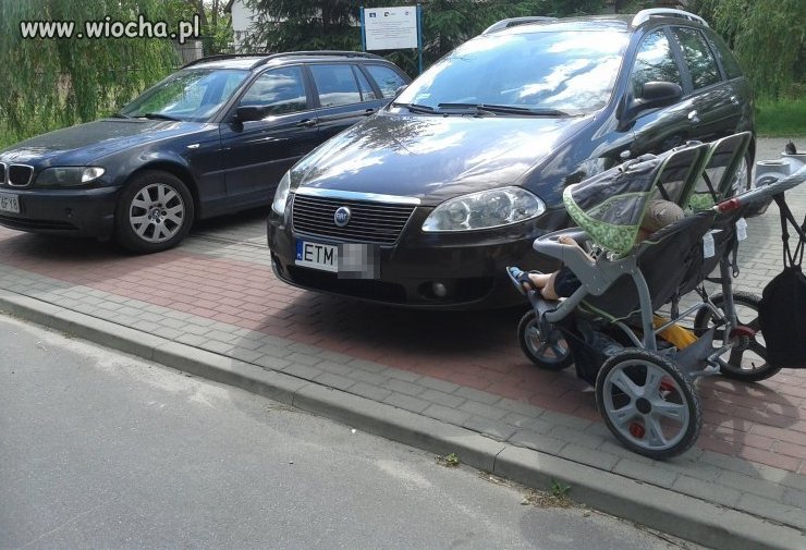 Chyba Panowie opuścili zajęcia z parkowania?