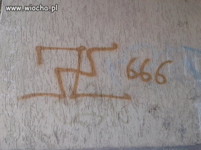 Nazista, Zorro czy satanista?