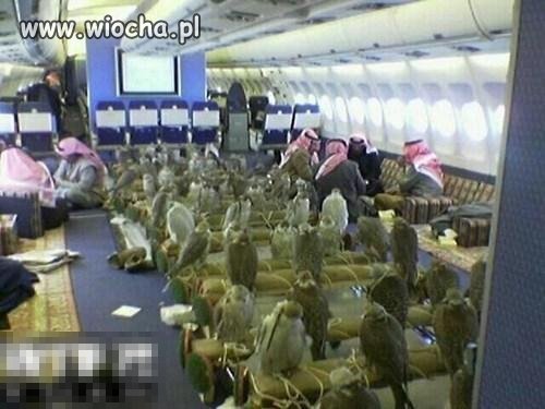 W pewnym islamskim samolocie