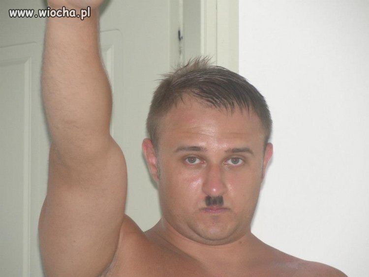Tylko jeszcze mundur mu dać.