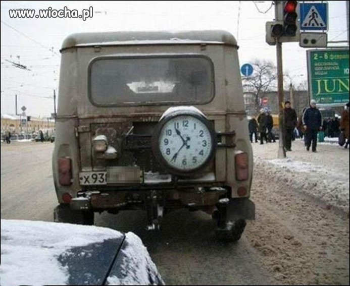 Na co kierowcy zegar w takim miejscu?